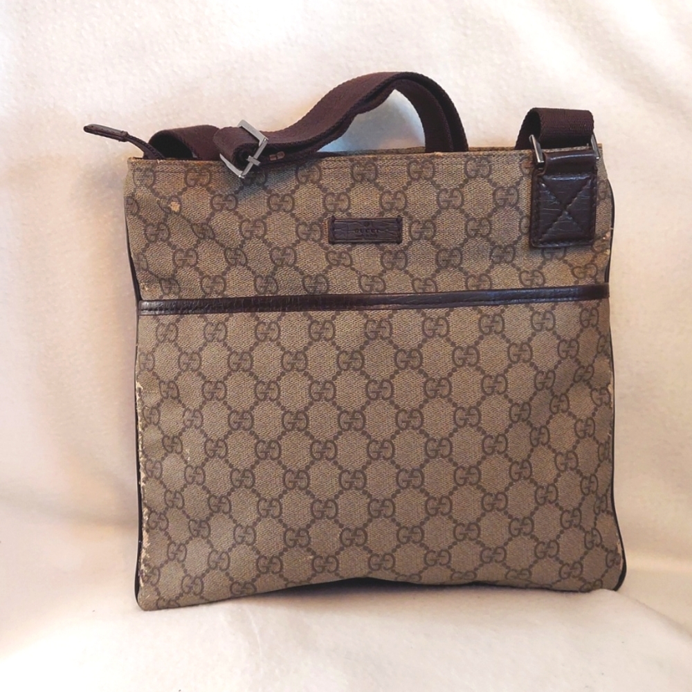 Gucci Messenger Bag